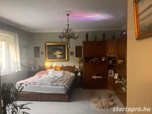 Eladó 3 lakásos családi ház nagy saroktelken, (Alsórákoson XIV. kerület) - kép 2