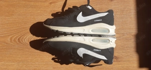 AKCIÓ! Kényelmes 39-es sportcipő eladó. - kép 3