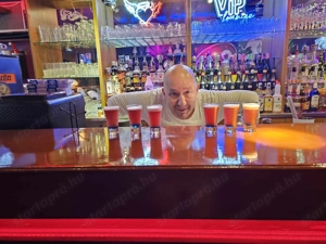 Swingerklubba pultoslányt keresek!