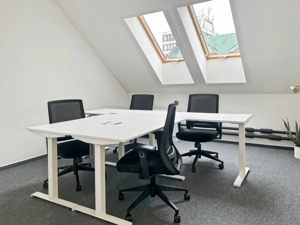 Privát irodahelyiség 3 fő számára