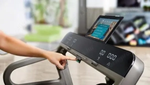 Technogym MyRun elektromos futópad - kép 4