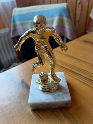 Eladó focis kitüntetések. - kép 2