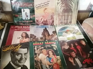 Retro hanglemezgyűjtemény vegyes válogatás 45+db egyben
