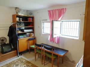 Verőcén szép telek eladó kis házzal