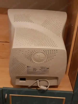 LG CB775BN Studioworks retro CRT monitor 17" működő - kép 5