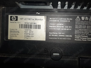 HP LE1901W LCD monitor 19" jól működő - kép 3