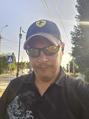 Most hétvégére keresek egy lányt - kép 2