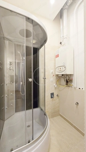 Duna partnál, azonnal költözhető erkélyes iroda kiadó! - kép 8