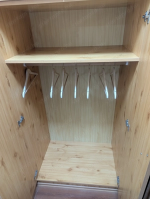 Kétajtós ruhásszekrény eladó - kép 2