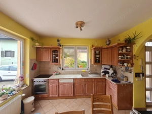 Csillaghegy Duna felőli oldalán 5 szobás családi ház eladó! - kép 5