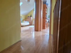 Csillaghegy Duna felőli oldalán 5 szobás családi ház eladó! - kép 3