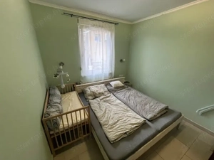 Taksonyban központhoz közel 2 generációs 180nm lakóterű családiház fűtött dézsafürdővel  - kép 9