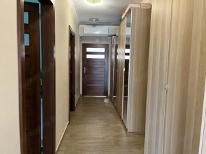 Taksonyban központhoz közel 2 generációs 180nm lakóterű családiház fűtött dézsafürdővel  - kép 10