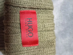 Hugo Boss télisapka kifogástalan állapotban - kép 3