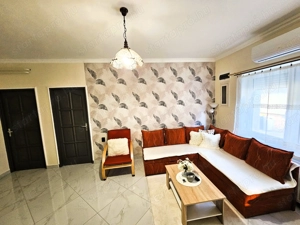 Kiskunhalas   felújított, 2 lakrészes családi ház eladó! - kép 3