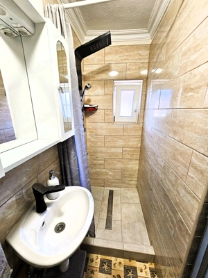 Kiskunhalas   felújított, 2 lakrészes családi ház eladó! - kép 14