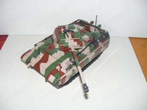 Lego 2. Világháborús német álcázott Panther Párduc Tank 16x37x16cm 2140db + 6 katona ÚJ - kép 7