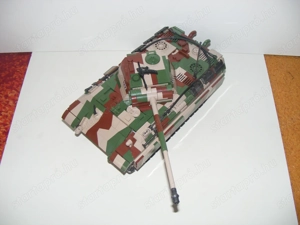 Lego 2. Világháborús német álcázott Panther Párduc Tank 16x37x16cm 2140db + 6 katona ÚJ - kép 9