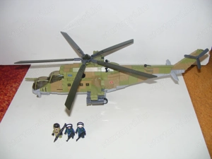 Lego Swat Modern hadviselés Orosz Mi-24 támadó helikopter 900db + 3 katona ÚJ - kép 6