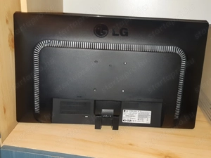 LG Flatron W2246T-BF Full HD LCD monitor 22" jól működő - kép 4