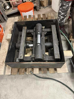 Teher hidraulikus holtjátékvizsgáló 18T - kép 1