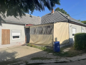 Kál központjában, csendes utcában eladó egy tehermentes,  családi ház! - kép 2