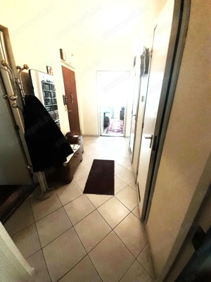 Palotavárosban közel a belvároshoz Sütő utcában Petőfi ligetre néző 4 emeletes épületben 3+1 szobás  - kép 6