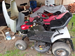 Eladó 20 lóerős fűnyíró traktor  - kép 3