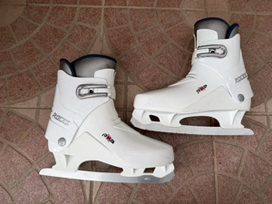 41 es Roces Rxtre csatos jégkorcsolya jó állapotban 10.000 Ft ért