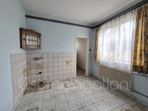 Kapuvár - frekventált utcában 110 m2-es ház eladó - kép 9