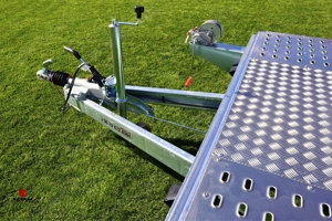 Új 8.5m-es autószállító utánfutó (3500kg-os) most csak bruttó 3.190.000 Ft - kép 5