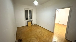 Belvárosban 51 nm-es, 2 szobás, 2. emeleti, erkélyes, tégla építésű, azonnal költözhető lakás eladó! - kép 8