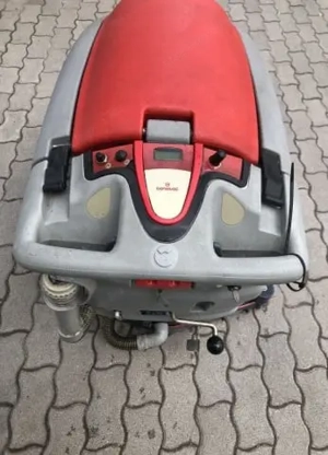 Önjáró Comac ipari takarítógépek eladók - kép 3