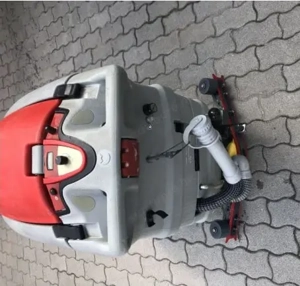 Önjáró Comac ipari takarítógépek eladók - kép 2