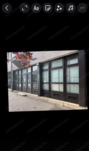 Üzlethelyiség Győrben a Batthyány téren 55 m2-es,utcafronti  hosszu távra  kiadó