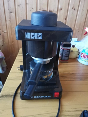 Eladó.Kitünö állapotu Szarvasi kávéfözö