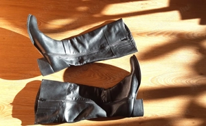 Fekete, olasz, női, bőr, hosszú szárú csizma eladó. - kép 3