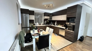 Nyíregyháza Őrőkősfőldön 112 nm-es 3+1 szoba-nappalis 2004-ben téglából épült sorház eladó - kép 2