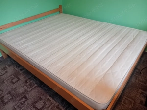 Kétszemélyes fakeretes ágy matraccal - kép 4
