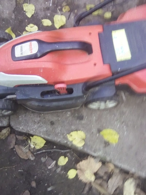 Elektromos fűnyíró gép eladó HECHT,1400W - kép 4