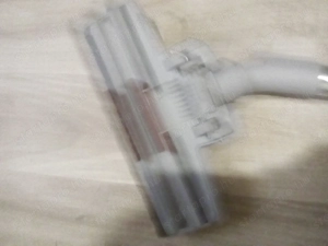 Porszívó eladó,ZANUSSI,1600W,hepafilteres. - kép 3