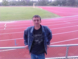 Keres és én megtalálak!