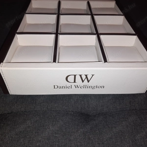 Daniel Wellington óra display 