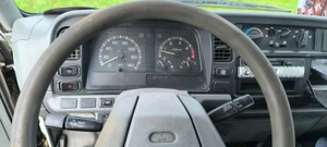 Elado 2000 évi mitsubishi billencs 3.5 tonnába fut.hivatalos billencs,már csak vizsgáztatni kell. - kép 2