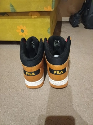 Eadó egy Fila cipő - kép 4