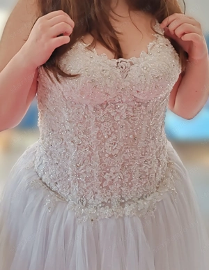 Fehér szalagavató ruha. - kép 3