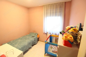 Szeged Rókusi városrészben, a Klapka tér közelében eladó egy újszerű állapotú, 70 m -es, félemeleti  - kép 16