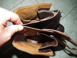 Újszerű magyar katonai bakancs surranó 43 -as (nr.5) - kép 3