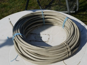 Eladó 41 méter árnyékolt adatkábel