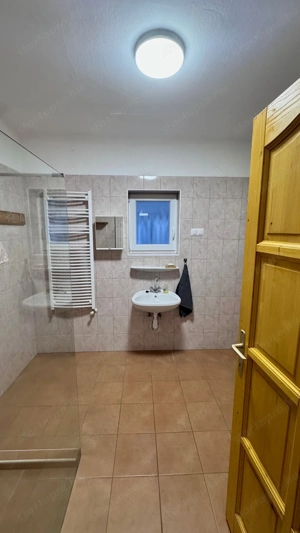 Azonnal költözhető, 98 nm-es, önálló felújított családi ház, hosszútávra kiadó! - kép 14